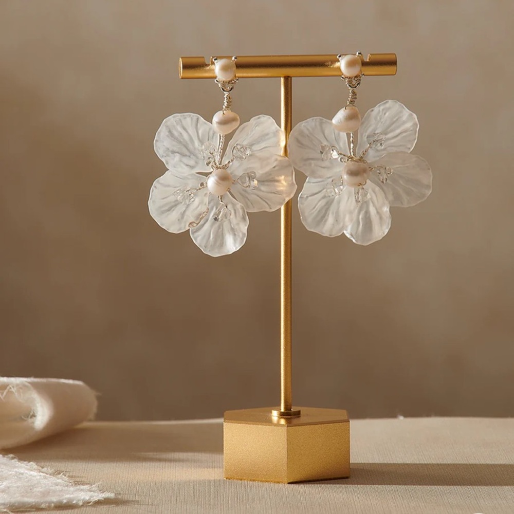 DARETH COLBURN • Nia Earrings